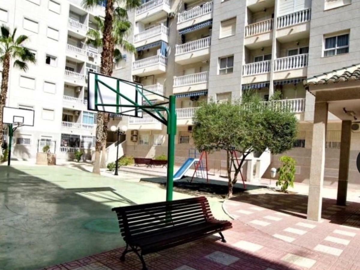Luxury Beach Apartment Torrevieja Exterior photo